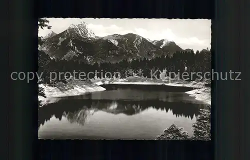 Reutte Tirol Urisee Bergsee mit Gernspitze Kat. Reutte