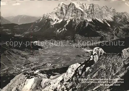 Lermoos Tirol Bergstation Grubiglift Blick auf Lermoos Ehrwald und Zugspitze Wettersteingebirge Kat. Lermoos