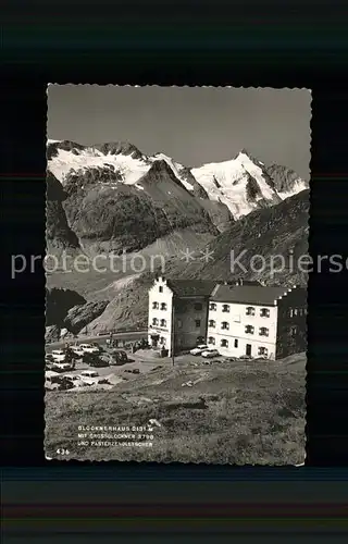 Heiligenblut Kaernten Glocknerhaus mit Grossglockner und Pasterzengletscher Hohe Tauern Kat. Heiligenblut