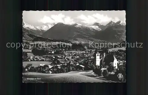 Kitzbuehel Tirol Panorama Wintersportplatz mit Kitzbueheler Alpen Kat. Kitzbuehel