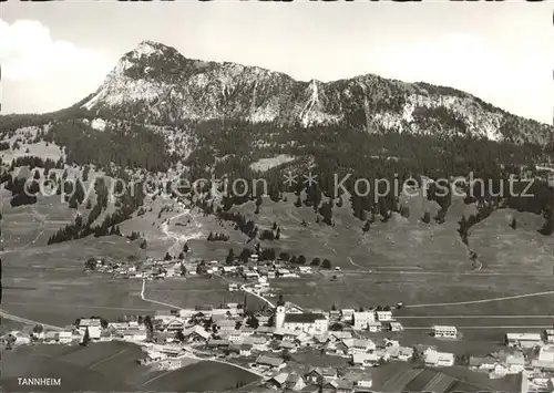 Tannheim Tirol Gesamtansicht mit Einstein Allgaeuer Alpen Fliegeraufnahme Kat. Tannheim