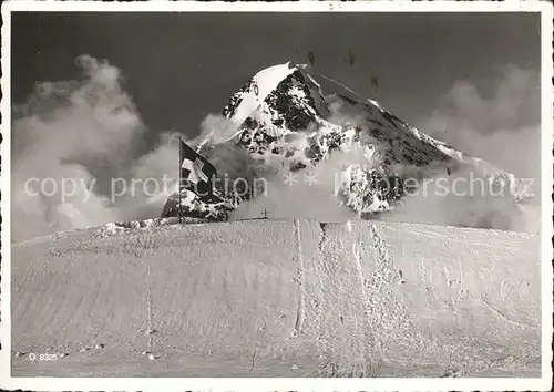 Jungfraujoch mit Moench Schweizer Flagge Kat. Jungfrau