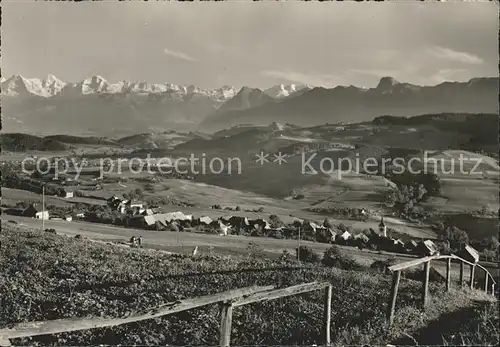 Rueeggisberg mit Alpenpanorama Kat. Rueeggisberg