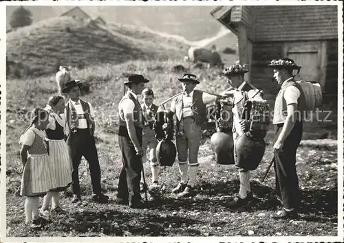 Alp Quarnei Tracht Glocken Kat. Alp Quarnei