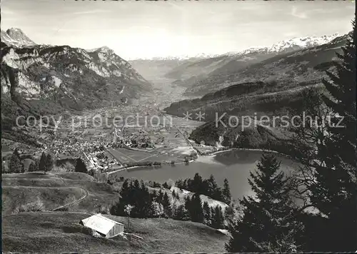 Walenstadtberg Panorama Blick auf Walensee Seeztal Alvier Gonzen Buendner Berge Kat. Walenstadtberg