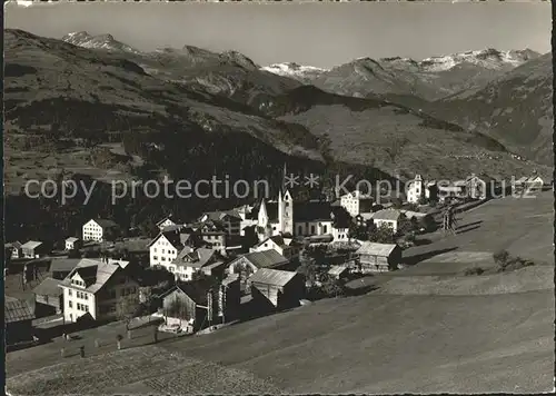 Meierhof Surselva Gesamtansicht mit Alpenpanorama Kat. Meierhof