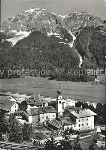 Madulain Ortsansicht mit Kirche Oberengadin Alpenblick Kat. Madulain