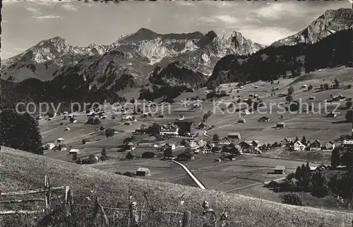 Wildhaus SG Gesamtansicht mit Alpenpanorama Kat. Wildhaus