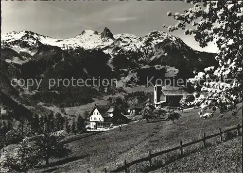 Walenstadtberg Blick zum Sexmor Baumbluete Kat. Walenstadtberg