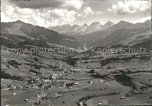 Neu St Johann Fliegeraufnahme mit Schindelberg und Churfirsten Appenzeller Alpen