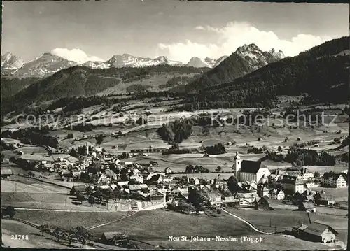 Neu St Johann Gesamtansicht mit Alpenpanorama