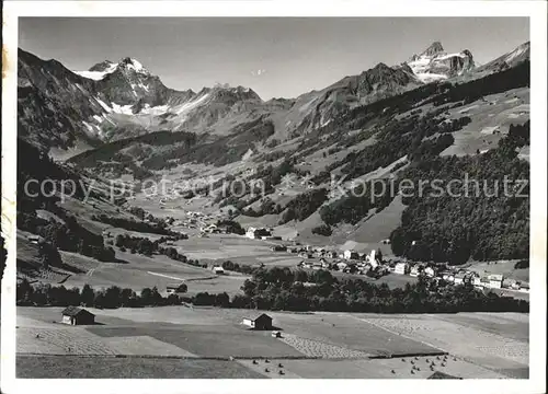 Elm GL Gesamtansicht mit Alpenpanorama Hausstock Leiterberg Kaerpfstock Kat. Elm