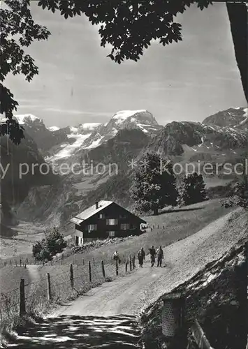 Braunwald GL Wanderweg Blick zum Toedi Glarner Alpen Kat. Braunwald