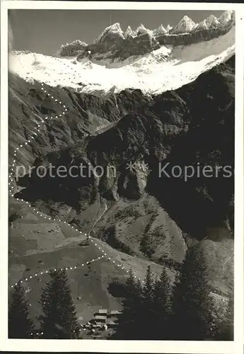 Elm GL Bergtour Niederenalp Segnespass Tschingelhoerner Martinsloch Glarner Alpen Kat. Elm