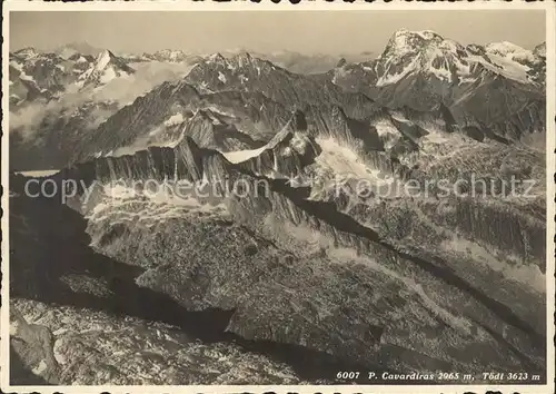 Piz Cavardiras und Toedi Alpenpanorama Fliegeraufnahme Kat. Piz Cavardiras