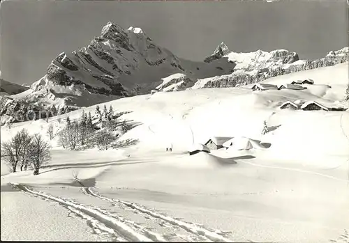 Braunwald GL Skigebiet der Braunwaldalp mit Ortstock Glarner Alpen Kat. Braunwald