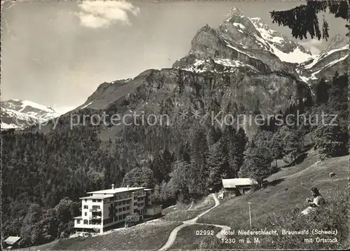 Braunwald GL Hotel Niederschlacht mit Ortstock Glarner Alpen Kat. Braunwald