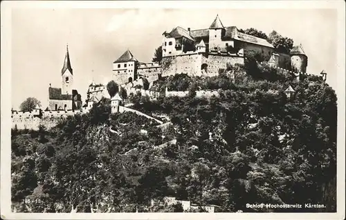 Burg Hochosterwitz Schloss Hochosterwitz Kaernten / St. Georgen am Laengsee /Unterkaernten
