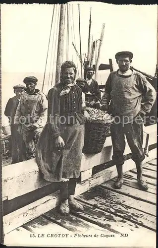 Le Crotoy Pecheurs de Coques / Le Crotoy /Arrond. d Abbeville