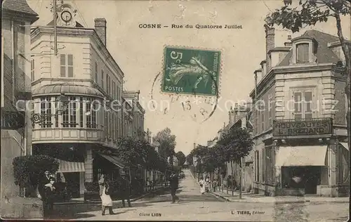 Cosne-Cours-sur-Loire Rue du Quatorze Juillet Stempel auf AK / Cosne-Cours-sur-Loire /Arrond. de Cosne-Cours-sur-Loire