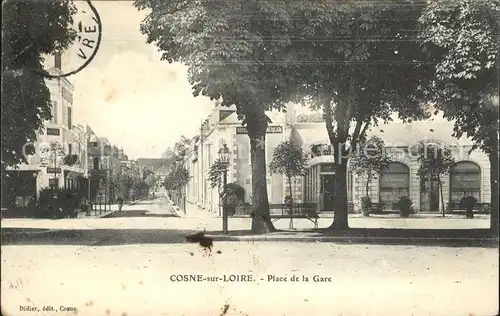 Cosne-Cours-sur-Loire Place de la Care / Cosne-Cours-sur-Loire /Arrond. de Cosne-Cours-sur-Loire