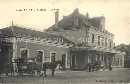 Saint-Dizier Haute-Marne La Gare Pferdekutsche / Saint-Dizier /Arrond. de Saint-Dizier