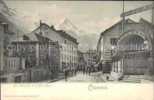 Chamonix Rue Nationale et le Mont Blanc / Chamonix-Mont-Blanc /Arrond. de Bonneville