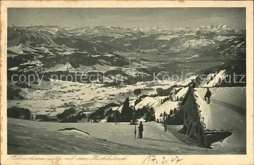 Oberstaufen Foehnstimmung auf dem Hochhaetrich Skiparadies Bregenzertal Alpenpanorama Kat. Oberstaufen