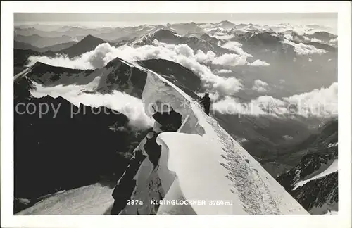 Heiligenblut Kaernten Kleinglockner Bergsteiger Alpenpanorama Kat. Heiligenblut