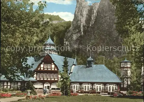 Bad Muenster Stein Ebernburg Kurmittelhaus mit Rheingrafenstein / Bad Muenster am Stein-Ebernburg /Bad Kreuznach LKR