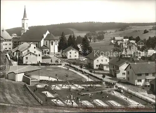 Schoenwald Schwarzwald Kuranlagen mit Minigolfplatz Kat. Schoenwald im Schwarzwald