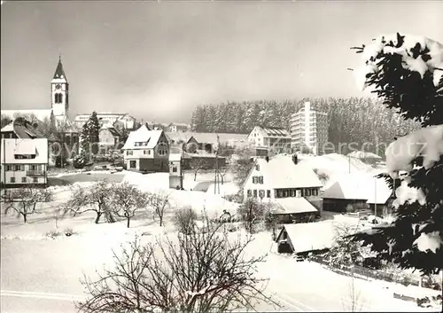 Luetzenhardt Ortsansicht mit Kirche im Winter Hoehenluftkurort Kat. Waldachtal