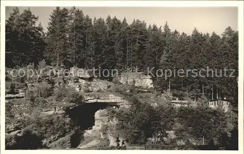 Pottenstein Oberfranken Eingang Teufelshoehle / Pottenstein /Bayreuth LKR