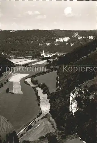 Beuron Donautal Blick vom Kopfmacherfelsen auf Kloster Beuron / Beuron /Sigmaringen LKR