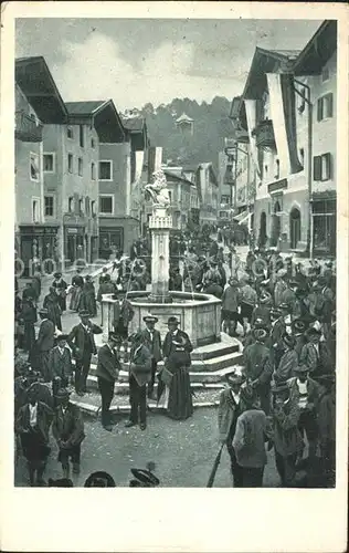 Berchtesgaden Hauptplatz mit Brunnen Kat. Berchtesgaden