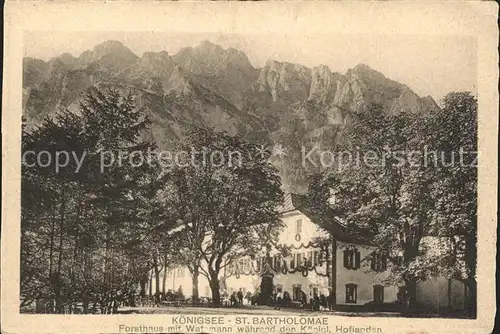 Koenigsee Berchtesgaden Kirche St Bartholomae mit Forsthaus und Watzmann Kat. Berchtesgaden