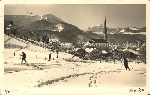 Bergen Chiemgau Skifahrer Skispuren Kirche / Bergen /Traunstein LKR