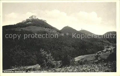 Annweiler Trifels Burg Dreifaltigkeit / Annweiler am Trifels /Suedliche Weinstrasse LKR