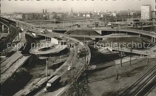 Mannheim Rheinbrueckenauffahrt Autos Kat. Mannheim