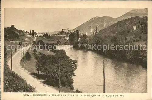 Lourdes Hautes Pyrenees Vue sur la Ville et la Basilique Kat. Lourdes