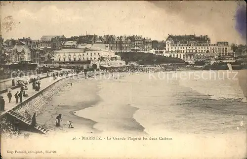 Biarritz Pyrenees Atlantiques Grande Plage et les deux Casinos Kat. Biarritz