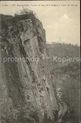 Aubazines Rocher du Saut de la Bergere Canal des Moines Felsen Kat. Aubazines