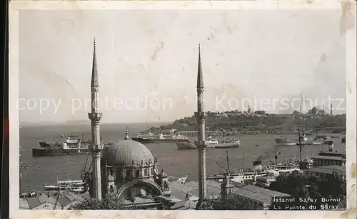 Istanbul Constantinopel Saray Burnu La Pointe du Saray Schiffe / Istanbul /
