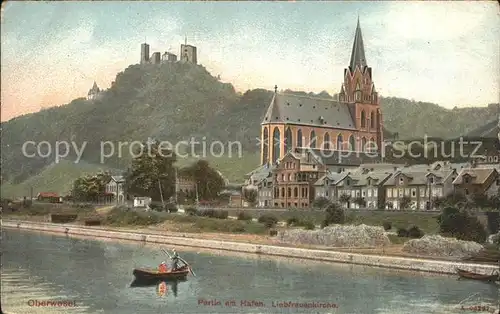 Oberwesel Rhein Partie am Hafen Boot Liebfrauenkirche Burg / Oberwesel /Rhein-Hunsrueck-Kreis LKR