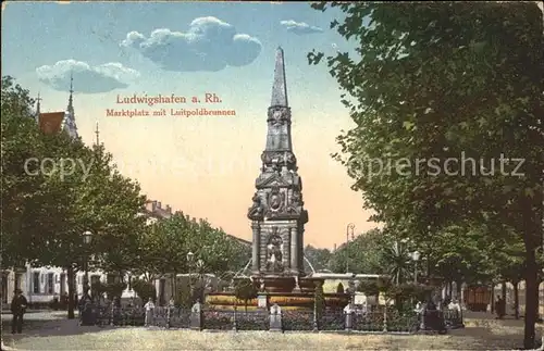 Ludwigshafen Rhein Marktplatz mit Luitpoldbrunnen Kat. Ludwigshafen am Rhein