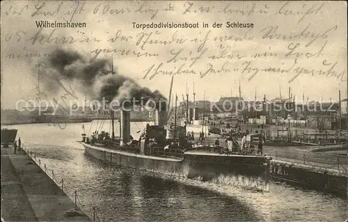 Wilhelmshaven Torpedodivisionsboot in der Schleuse Kat. Wilhelmshaven