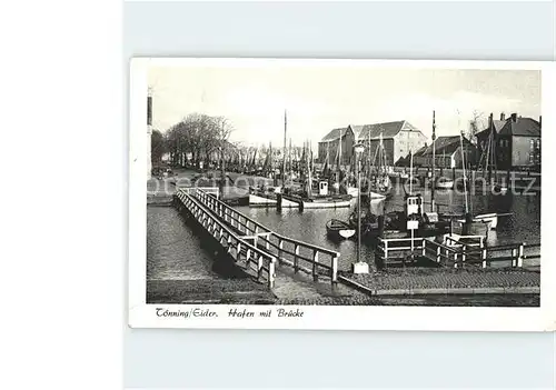 Toenning Nordseebad Hafen mit Bruecke Fischerboot Kat. Toenning