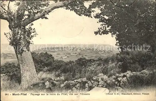 Mont Pilat  Loire Paysage sur la route du Pilat vue sur Pelussin Kat. Graix