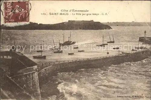 Saint Malo Ille et Vilaine Bretagne Le Mole par gros temps Stempel auf AK Kat. Saint Malo