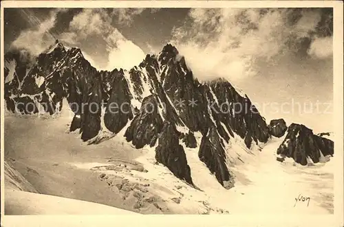 Chamonix Massif du Mont Blanc Glacier du Geant Kat. Chamonix Mont Blanc